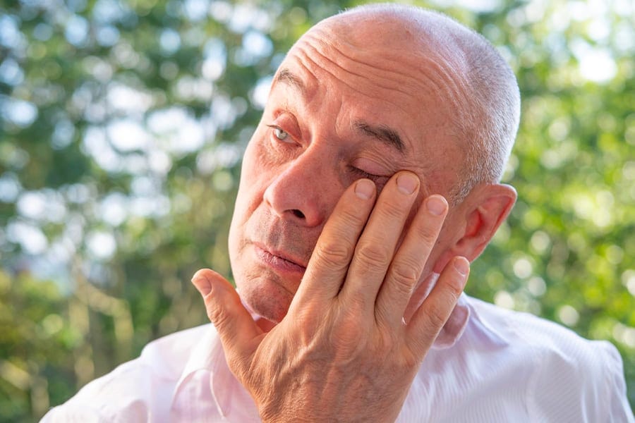 est ce que l implant de la cataracte peut il bouger chirurgien ophtalmologue specialiste cataracte centre ophtalmologiste ophtalmologie paris est est ce que l implant de la cataracte peut il bouger chirurgien ophtalmologue specialiste cataracte centre ophtalmologiste ophtalmologie paris est